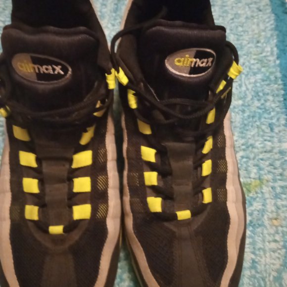 Men gently used Neon Green, Grey, & Black Air Max - Picture 4 of 6